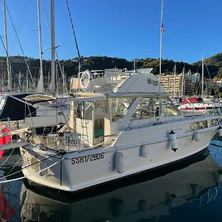 Turtle Boat With Free Parking Menton